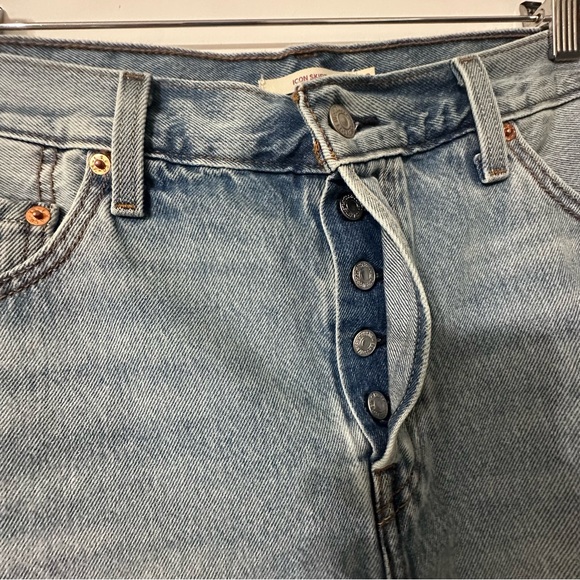 Levi’s Icon Denim Mini Skirt Size 33 - Picture 3 of 6